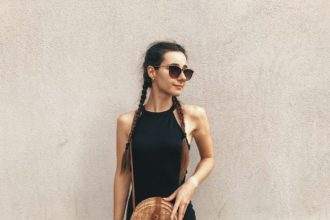 Minimalistic 2021 fashion girl look